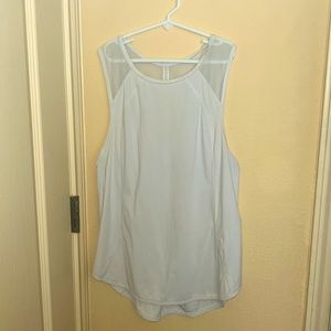 Lululemon size 4, white tank top